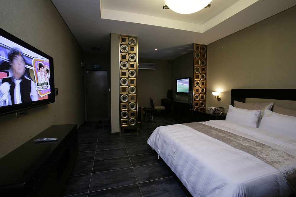 Sr Suites Pangyo Seongnam Exterior photo